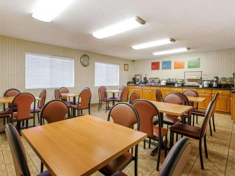 Comfort Inn & Suites Moreno Valley Near March Air Reserve Base Kültér fotó