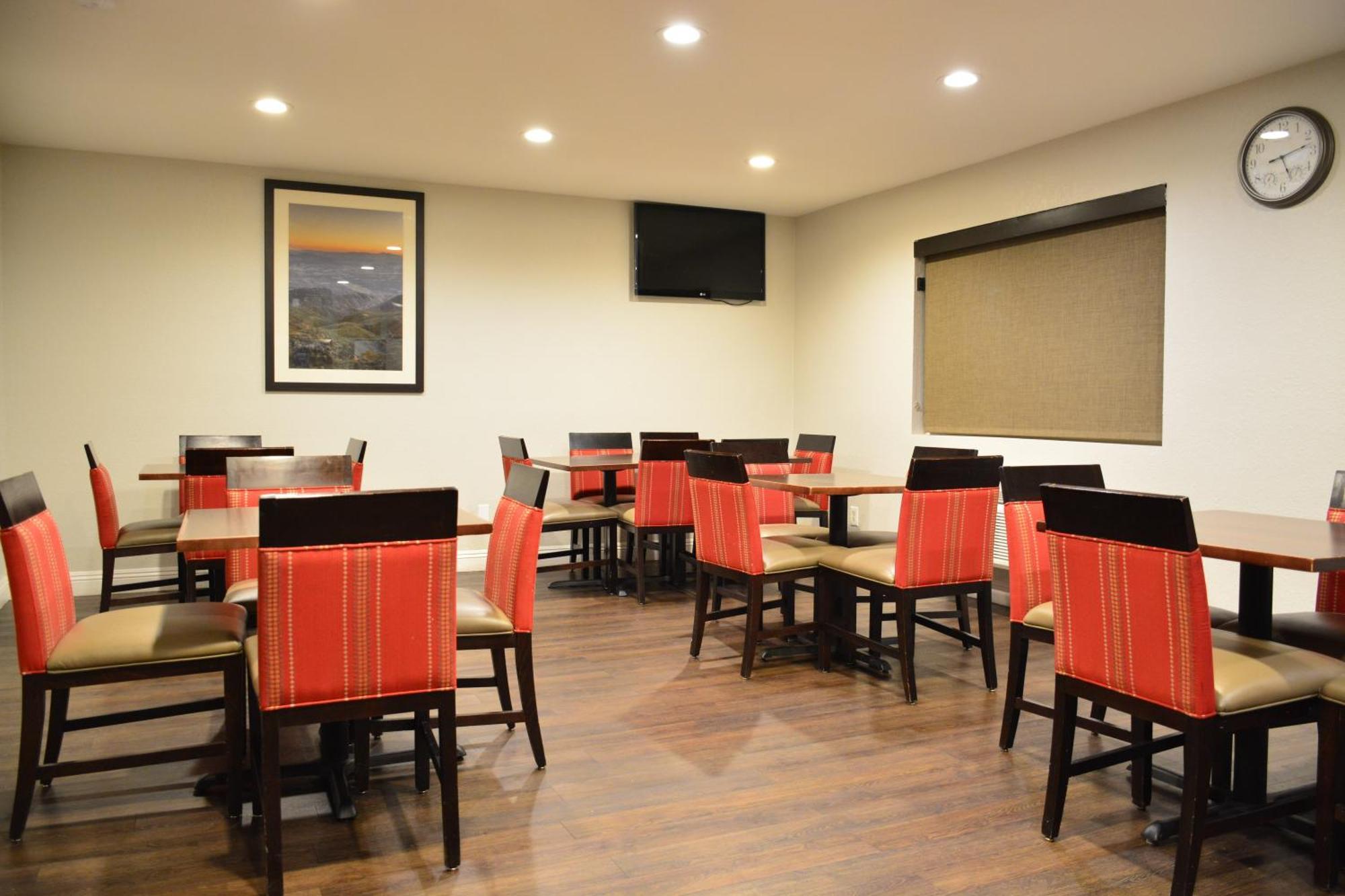 Comfort Inn & Suites Moreno Valley Near March Air Reserve Base Kültér fotó