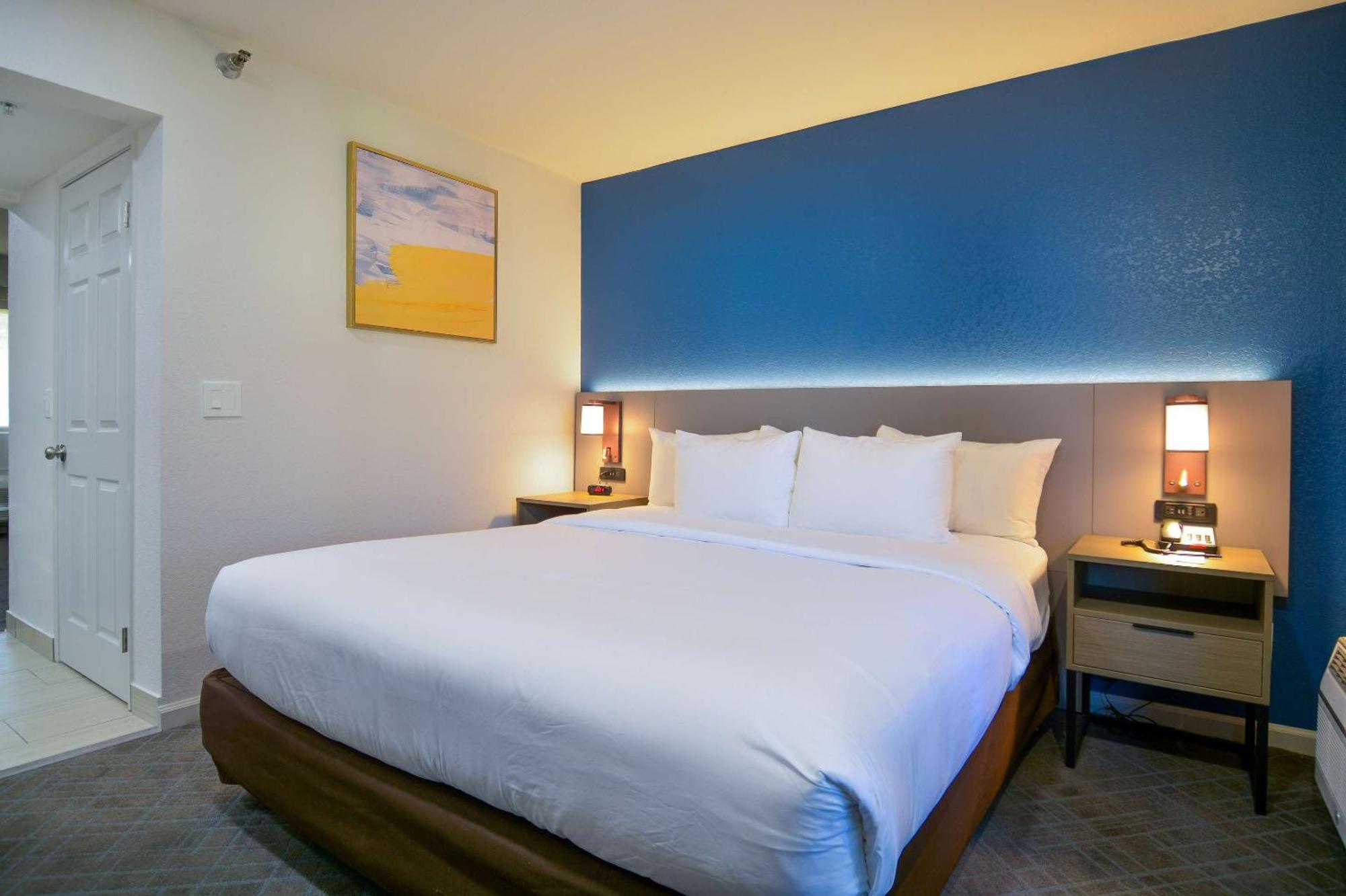 Comfort Inn & Suites Moreno Valley Near March Air Reserve Base Kültér fotó